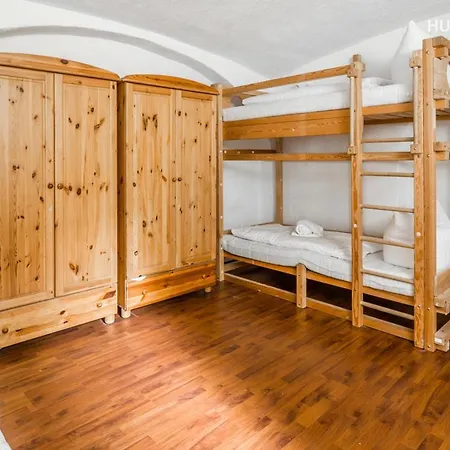 Apartment Souterrain Salzbergstrasse Li. *