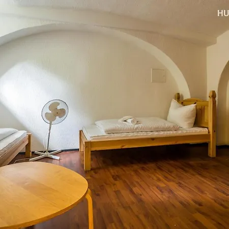 Souterrain Salzbergstrasse Li. Apartment *